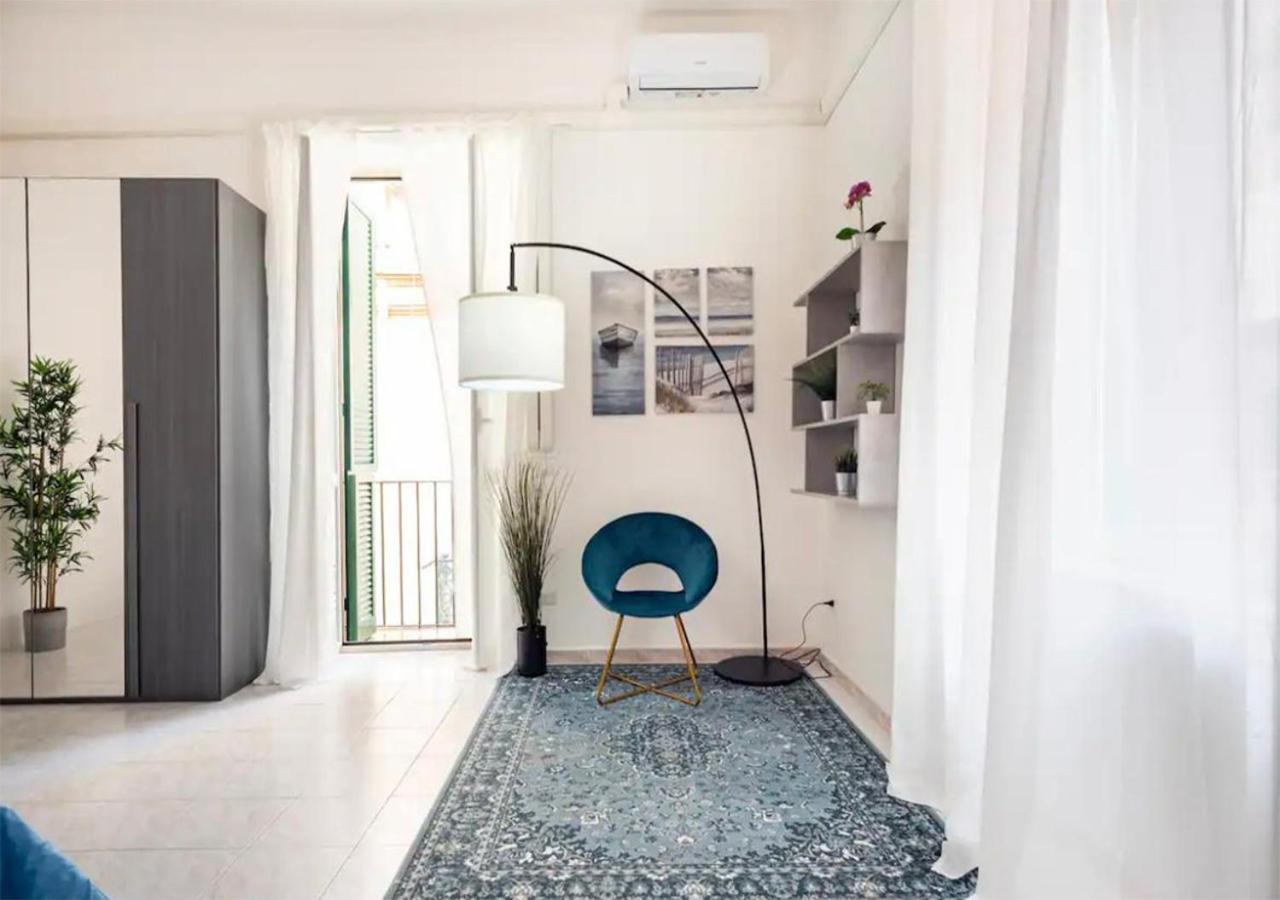 Spagno Li's House Napels